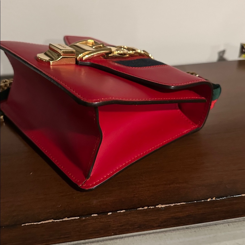 Gucci Red Sylvie Shoulder bag - Picture 6 of 13